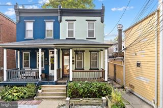 2 E  Collings Ave, Collingswood, NJ 08108