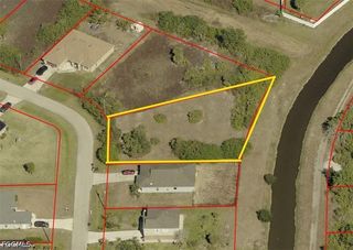 1912 Richland Ave, Lehigh Acres, FL 33972
