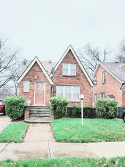 19403 Moenart St, Detroit, MI 48234