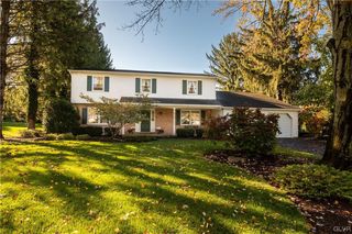 850 Laurel Dr, Bethlehem, PA 18017