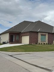 818 N  McCloud Cir #101, Andover, KS 67002