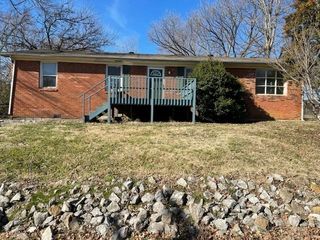 105 Browning Ln, Greenville, KY 42345