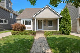 1959 Haynes St, Birmingham, MI 48009