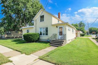 801 E  Clark St, Crown Point, IN 46307