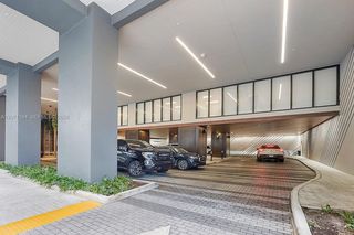 159 NE 6th St #5102, Miami, FL 33132