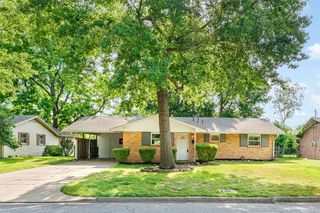 510 Elmdale Dr, Springdale, AR 72762