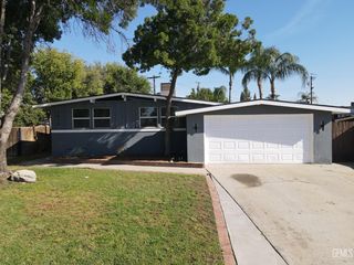 3025 Peerless Ave, Bakersfield, CA 93308