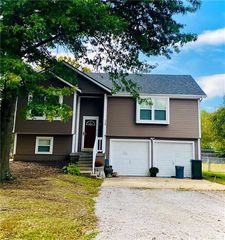 208 N  Ohio St, Archie, MO 64725