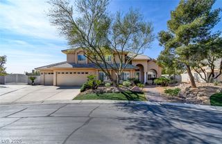 8623 Golden Canyon Rd, Las Vegas, NV 89129