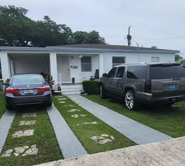14941 Fillmore St, Miami, FL 33176