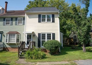 4 Hidden Springs Rd, Spartanburg, SC 29302