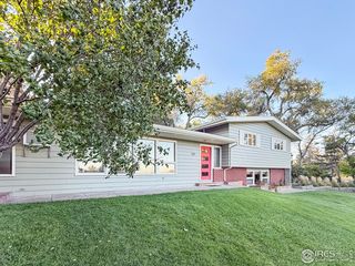 107 Juniper Dr, Sterling, CO 80751