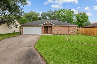 2985 Willow Pl, Beaumont, TX 77707