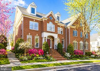 3842 Farrcroft Grn, Fairfax, VA 22030