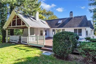 1058 Wilmot Rd, Scarsdale, NY 10583