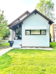 1630 Oakwood Ave, Des Plaines, IL 60016