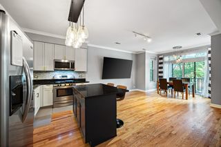 1435 W  Addison St #2, Chicago, IL 60613