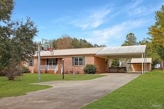 5448 Forest Hills Ln, Milton, FL 32570