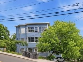 560 Pleasant St, Gardner, MA 01440