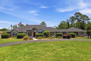 15241 Shady Ln, Tavares, FL 32778