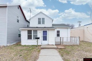 113 Main St E, Waterville, MN 56096