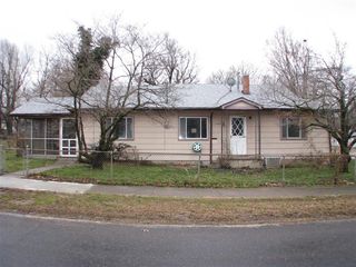 1144 E  High St, Springfield, MO 65803