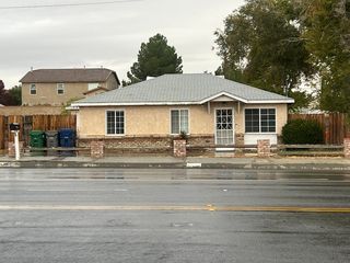 43343 20th St W, Lancaster, CA 93536