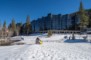 400 Squaw Creek Rd #142, Olympic Valley, CA 96146
