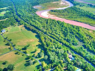 W  Pierce St, Purcell, OK 73080