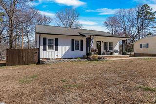 113 Willow Branch Dr, Simpsonville, SC 29680