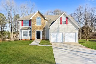 3998 Peachtree Farms Rd, Rex, GA 30273