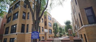 719 W  Barry Ave #52d1a174d, Chicago, IL 60657