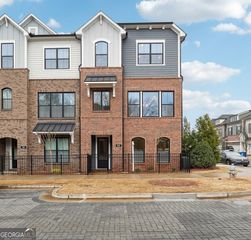 800 Kenway Ave, Roswell, GA 30076