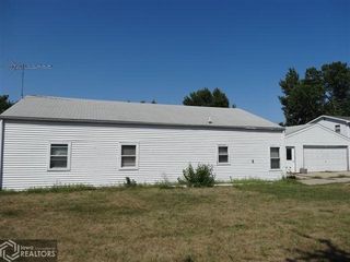 1201 E  Saint Ln, Grinnell, IA 50112