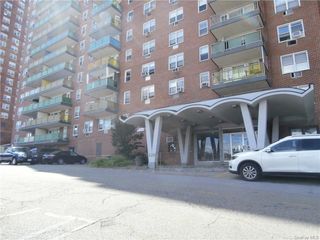 1853 Central Park Ave #4, Yonkers, NY 10710