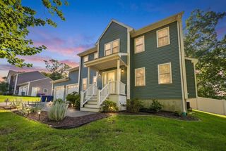 60 Avery St, New Bedford, MA 02745