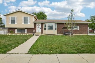 9571 S  David St E, Sandy, UT 84070