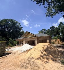 1002 26th St, Niceville, FL 32578