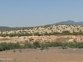 48501 N  Double A Ranch Rd, Ash Fork, AZ 86320