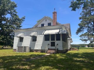 30086 Statesville Rd, Newsoms, VA 23874