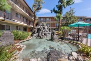2121 Valderas Dr #6, Glendale, CA 91208
