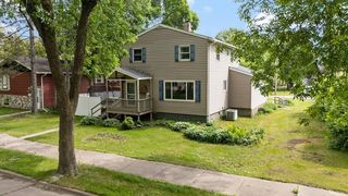 1412 11th St S, Virginia, MN 55792