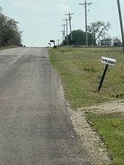 3185 Brock Rd, Ardmore, OK 73401