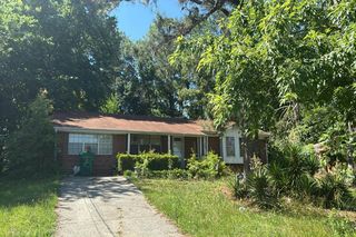 7005 Green Valley Ln, Riverdale, GA 30274