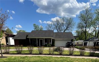 403 W  Central Ave, Bentonville, AR 72712