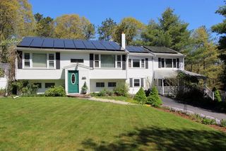 46 Foster Howard Rd, Bourne, MA 02532