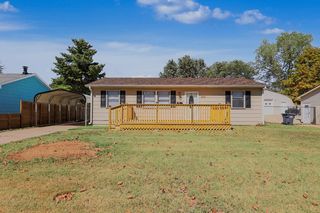 2200 E  53rd St S, Wichita, KS 67216
