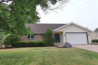 3438 Greenwood Dr, Janesville, WI 53546