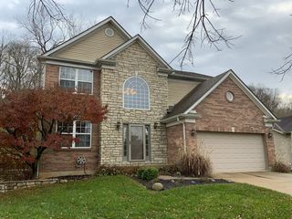 555 Riverbend Ct, Fairfield, OH 45014