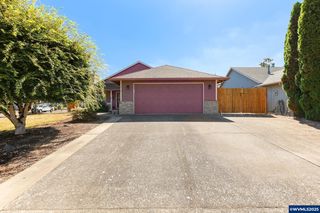 2596 Jamestown St, Woodburn, OR 97071